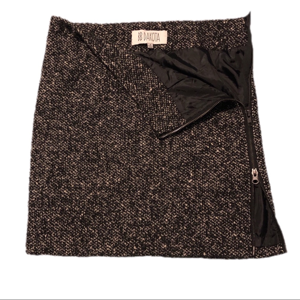 𝙱.𝙱. 𝙳𝙰𝙺𝙾𝚃𝙰 Career Skirt